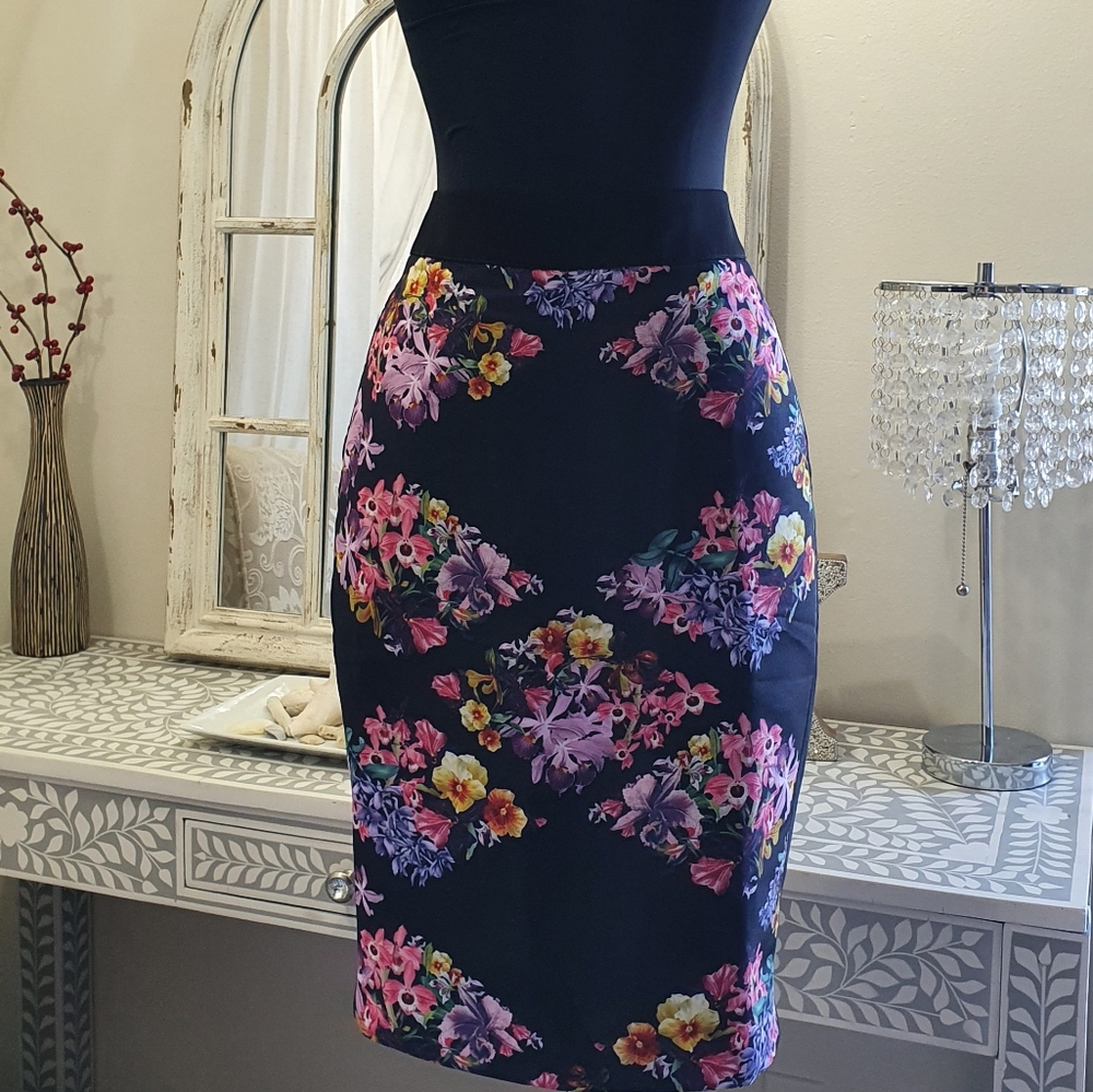 🍒NWT🍒 TED BAKER PENCIL SKIRT - Picture 4 of 5